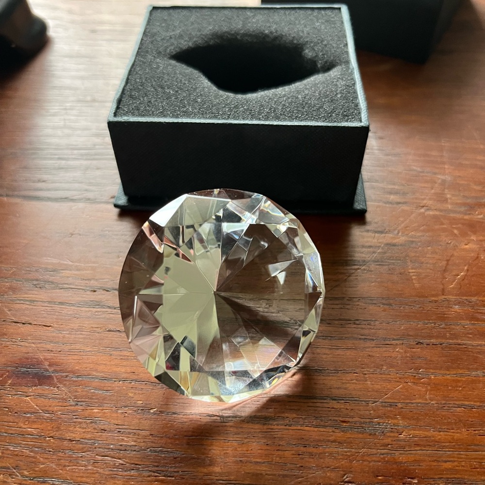 Diamond shaped crystal PRISM — clear NOT yellow — approx 2”